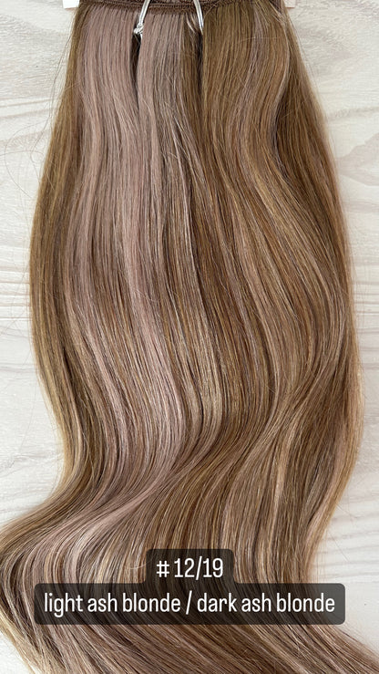 22" Straight 7 piece Clip-In Extensions (200 grams)