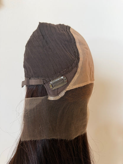 Gianna dark warm brown wig, side clip